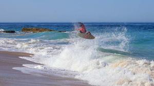 Yahir Valencia skimboaridng at the 2026 Euro Skim Tour