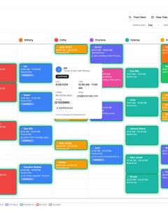 Tersavia booking calendar showing the day schedule across staff