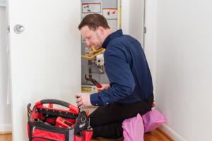 master plumber performs water heater flush before freezing event in dallas tx, mother modern plumbing