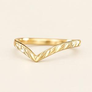 Solid Gold Maile Chevron Ring