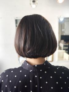 Short bob haircut, seen from behind, at Hair & Beauty Salon in Chiang Mai