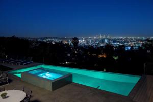 Infinity Pool in Hollywood Hills with City Skyline Views