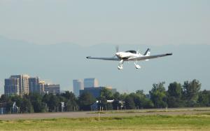 Bye Aerospace’s eFlyer 2 technology demonstrator on final approach during recent flight testing