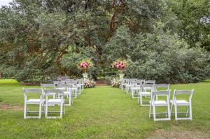 Outdoor wedding set-ups are beautiful at The Houstonian.