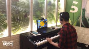 SEAMI is one of a few educational centers to offer online music classes with Vietnamese coaches.