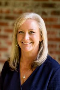 Amy Garland Headshot