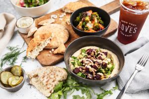 Roti Reimagines Hummus with the Launch of New Crafted Hummus Bowls