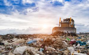 According to the Environmental Protection Agency, the U.S. currently has over 3,000 active landfills and over 10,000 old municipal solid waste (MSW) landfills.