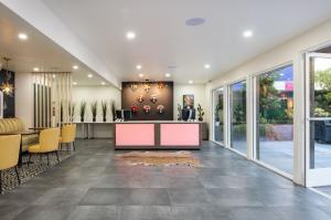 San Mateo`s newest boutique hotel lobby