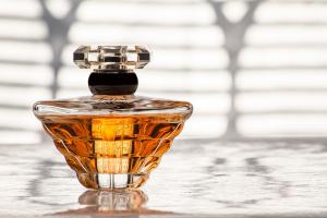 Luxury Perfume Market | Top Factors Responsible for the Rapid Growth in the Coming Years 2019-2026