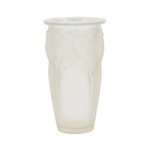 René Lalique (French, 1920s) “Ceylan” opalescent glass vase, 9 ½ inches tall, hand-engraved “R. Lalique No. 905” on the base, original and untouched (est. CA$4,000-$6,000).