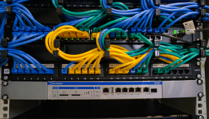 RUTXR1 – ENTERPRISE SERIES CELLULAR ROUTER IN THE SERVER RACK