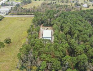 202 W Stroker Road, Crosby, TX 77532