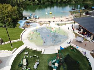 CRS designed park complete with Splashpad, playground, shade & shelter.