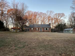 3 BR/3 BA brick home w/walk-out basement on 1.6± acres