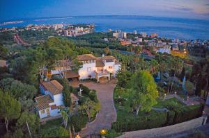 Opulent luxury awaits in this captivating Mediterranean villa