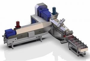 Fig. 1: The core component of the MAS recycling plant for PE post-consumer waste consists of a 1-screw extruder (left) for melting the pre-cleaned PE flakes and a MAS twin-screw extruder for efficient degassing and subsequent up-cycling by compounding wit