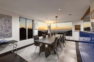 Boffi kitchen surrounded by window-walled living spaces