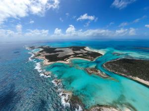 712-Acre Little Ragged Island, the Largest Privately-Held Bahamian Island, to Auction via Sotheby’s Concierge Auctions