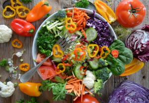  Sirtfood dish of cabbage, green leafy vegetables, red pepper and broccoli