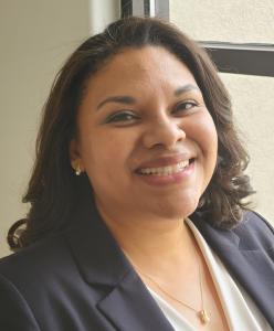 Viviana M. Hernandez, Director of Operations for Crown Wealth Strategies