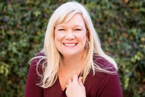 Dr. Destini Copp, host of The Course Creator’s MBA Podcast and the Creator of the OneClick MBA membership