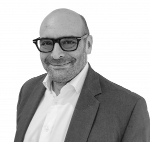 Photo headshot of Ninety One's CMO Malcolm Fried