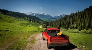 red 2015 2016 2017 2018 chevy silverado 5' 8" bed with yellow kayak under sawtooth stretch truck bed cover red 2015 2016 2017 2018 gmc sierra 5' 8" bed with yellow kayak under sawtooth stretch tonneau cover