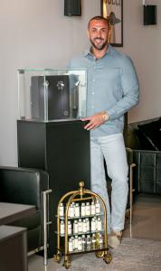Eddie Betz, Brilliant Scents