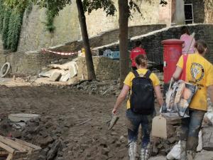  Volunteers from the Church of Scientology Munich helped a devastated Bavarian town dig out after July’s record flood.