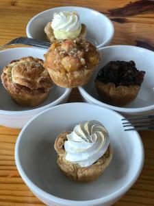 14 year old girl The Forensic Foodie reviews Tiny Pies in Austin, Texas #thesweetestgigs #tinypies www.TheSweetestGigs.com