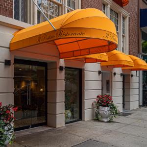 Il Postino Italian Restaurant by restaurateur Luigi Russo opens a new location on Manhattan's Upper East Side. 133 E. 61st St. New York, NY