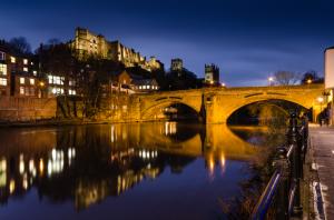 Framwellgate bridge over the river wear, Durham at twilight