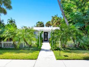 Chatterbox Cottage Vacation Rental Naples