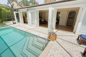 Chatterbox Cottage Pool Vacation Rental Naples