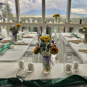 Pikes Peak Paradise offers an incredible view, perfect for a wedding event