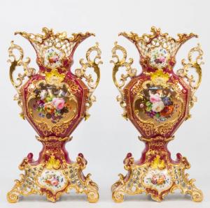 Magnificent pair of early 19th century Old Paris vases, museum deaccessioned 50 years ago, with lattice work from top to bottom (estimate: $5,000-$15,000).