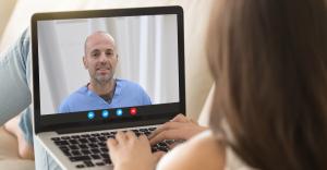 Dr Gary Levy, Chief Medical Officer at Fertility Cloud, is talking to a patient