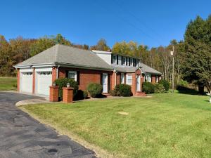 3 BR/2 BA 2,074± sq.ft. brick home on 2± acres in Essex County, VA3 BR/2 BA 2,074± sq.ft. brick home on 2± acres in Essex County, VA