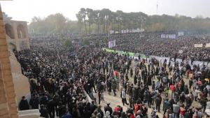 11/23/2021-a large area of the Zayandeh Rud Riverbed. Protesters are chanting: “Guns Tanks (are useless), Mullahs must get lost,” “Neither Gaza nor Lebanon, my life only for Iran,”