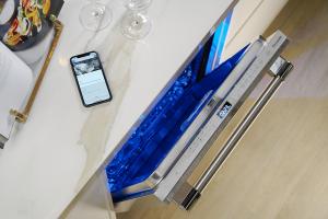 Thermador Dishwasher with Smartphone