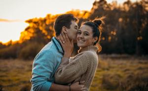 Sam and Monica - Founders of Hidden Candle