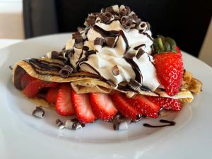 Mouthwatering Strawberry and Nutella Crepe for Dessert