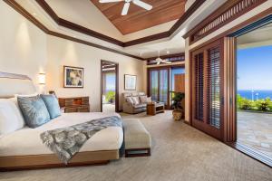 Sprawling primary suite plus 8 private guest suites