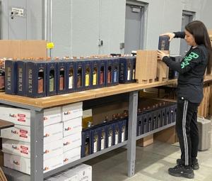 Bettaway distribution specialists pick and pack eCommerce orders of Lyre's non-alcoholic spirits