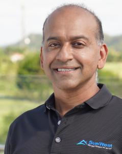 Pavan Agarwel CEO LowRates.com