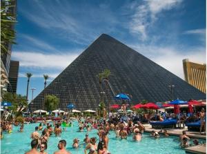Vegas pool party
