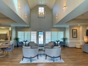 Comfort and Love interior entry