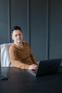 Timofey Drozhzhin, Operations Manager for Momsdish