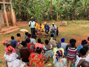 Rev. Samuel Richard Sembuya and Jan-Maarten Kruijt provide a seminar in a Jinja, Uganda, village.   